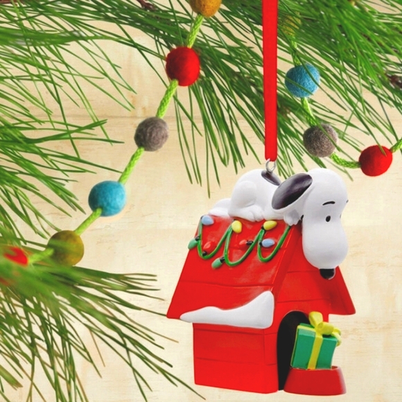 Peanuts Snoopy on Holiday Doghouse Hallmark Christmas Tree Ornament - Picture 8 of 16